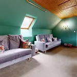 La Clef Decamp Greenland 15pers Jacuzzi Sauna Airhockey Billard