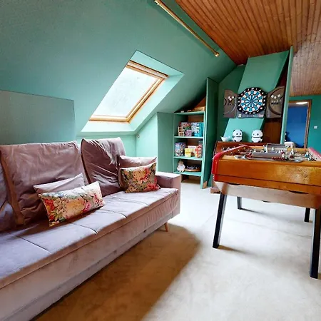 Semesterbostad Greenland 15pers Jacuzzi Sauna Airhockey Billard *