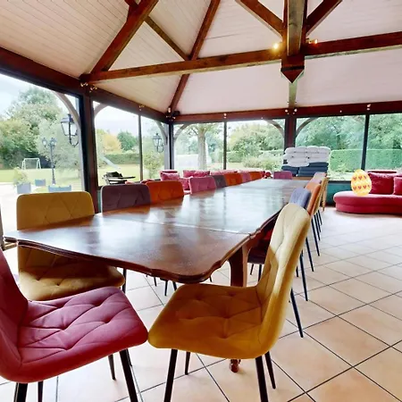 La Clef Decamp Greenland 15pers Jacuzzi Sauna Airhockey Billard Hudimesnil