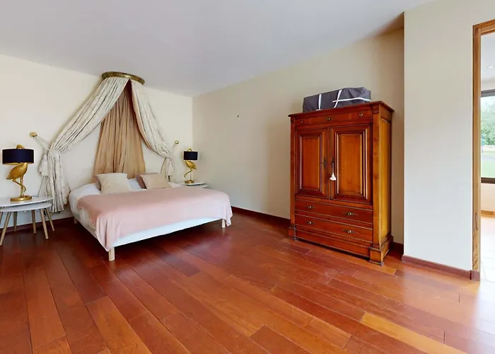 La Clef Decamp Greenland 15pers Jacuzzi Sauna Airhockey Billard