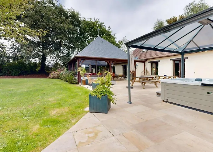 La Clef Decamp Greenland 15pers Jacuzzi Sauna Airhockey Billard * Hudimesnil