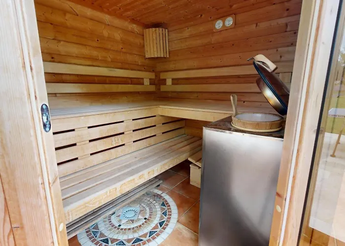 La Clef Decamp Greenland 15pers Jacuzzi Sauna Airhockey Billard *