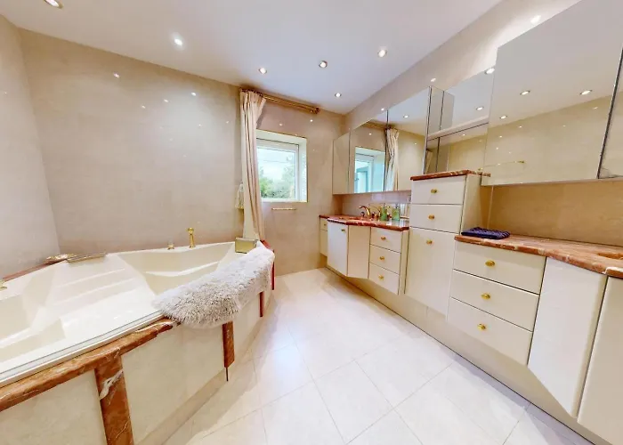 La Clef Decamp Greenland 15pers Jacuzzi Sauna Airhockey Billard *